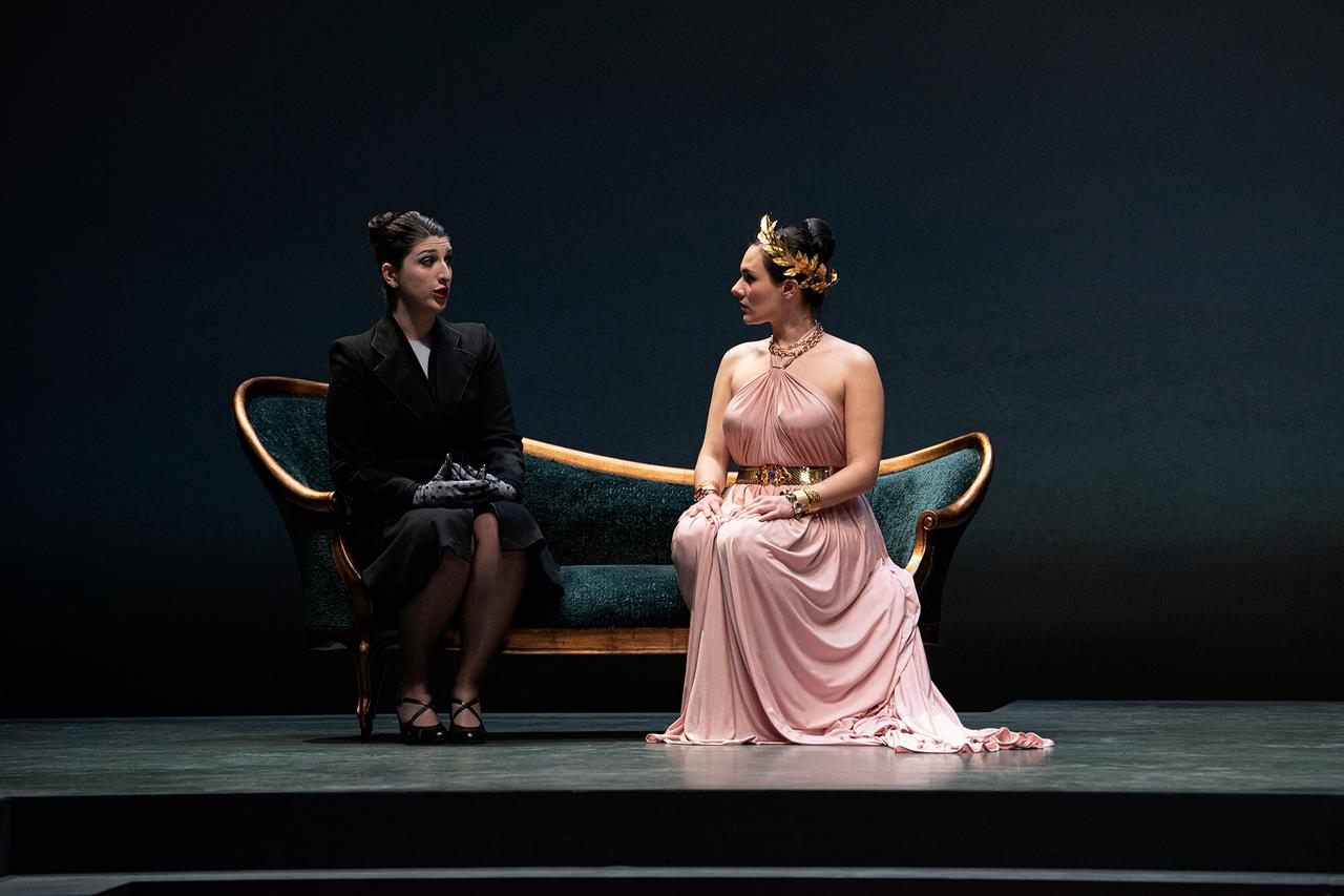 Lucie Peyramaure on stage