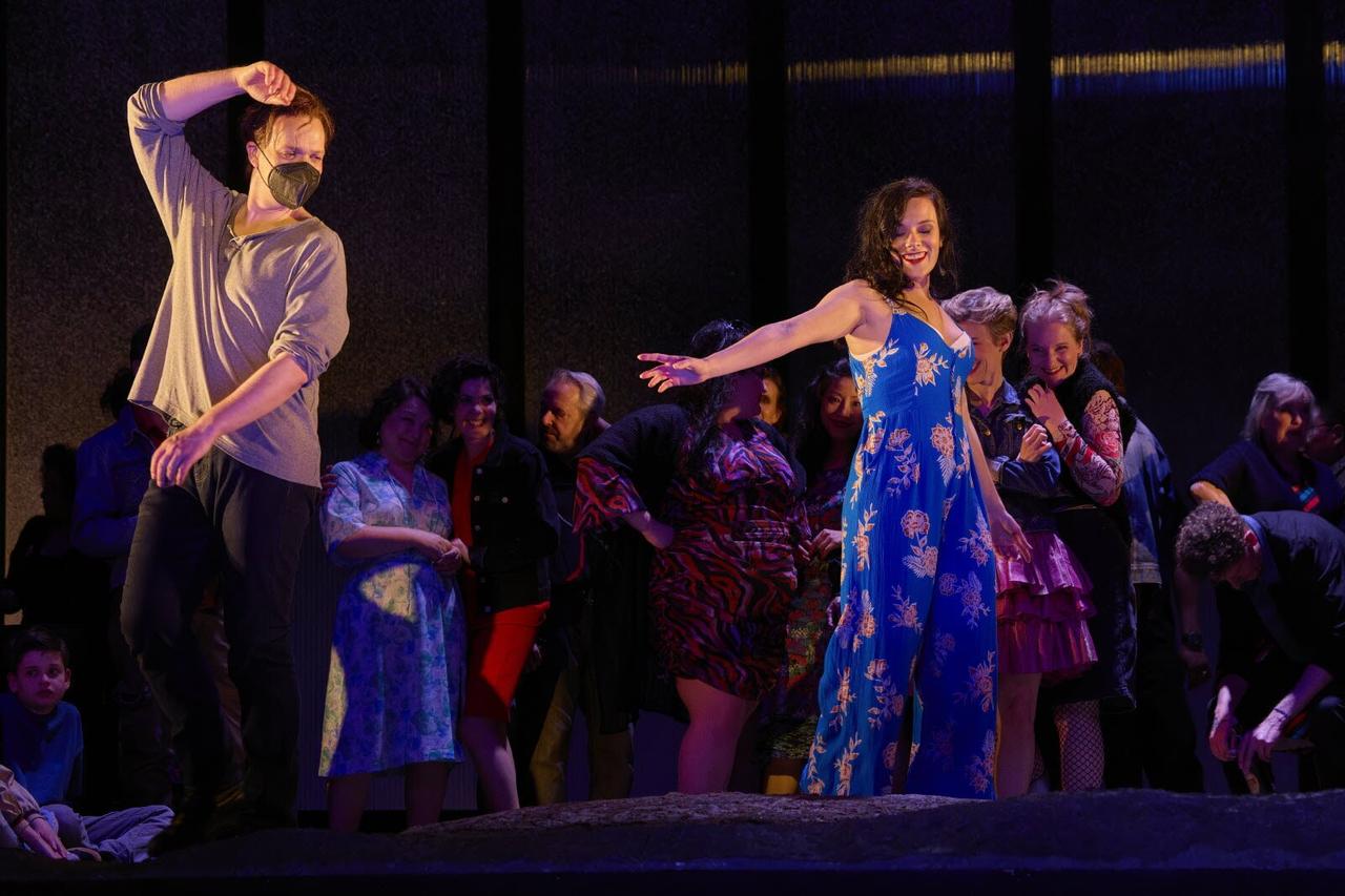 Lucie Peyramaure on stage