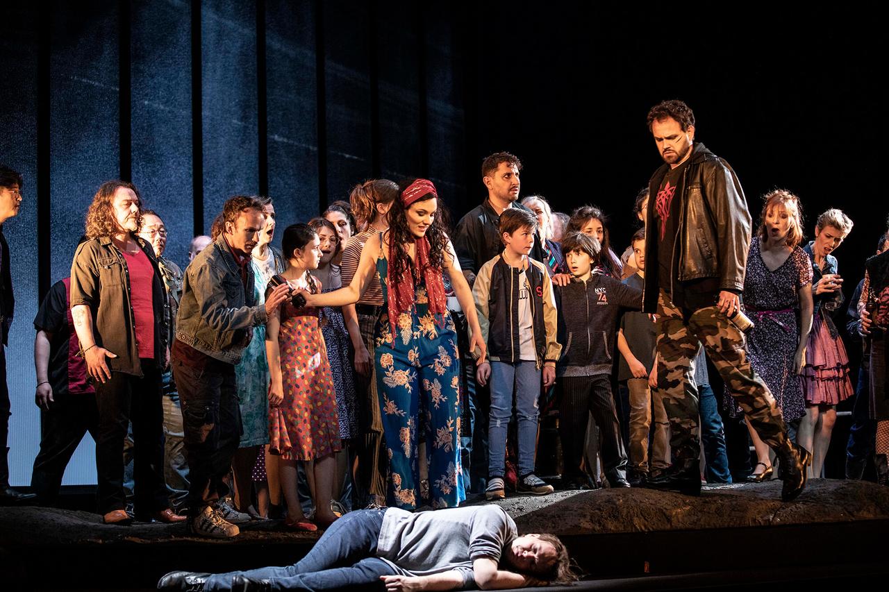 Lucie Peyramaure on stage