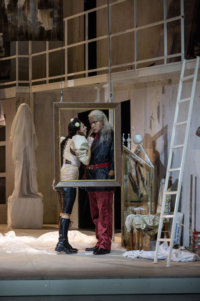 Lucie Peyramaure on stage